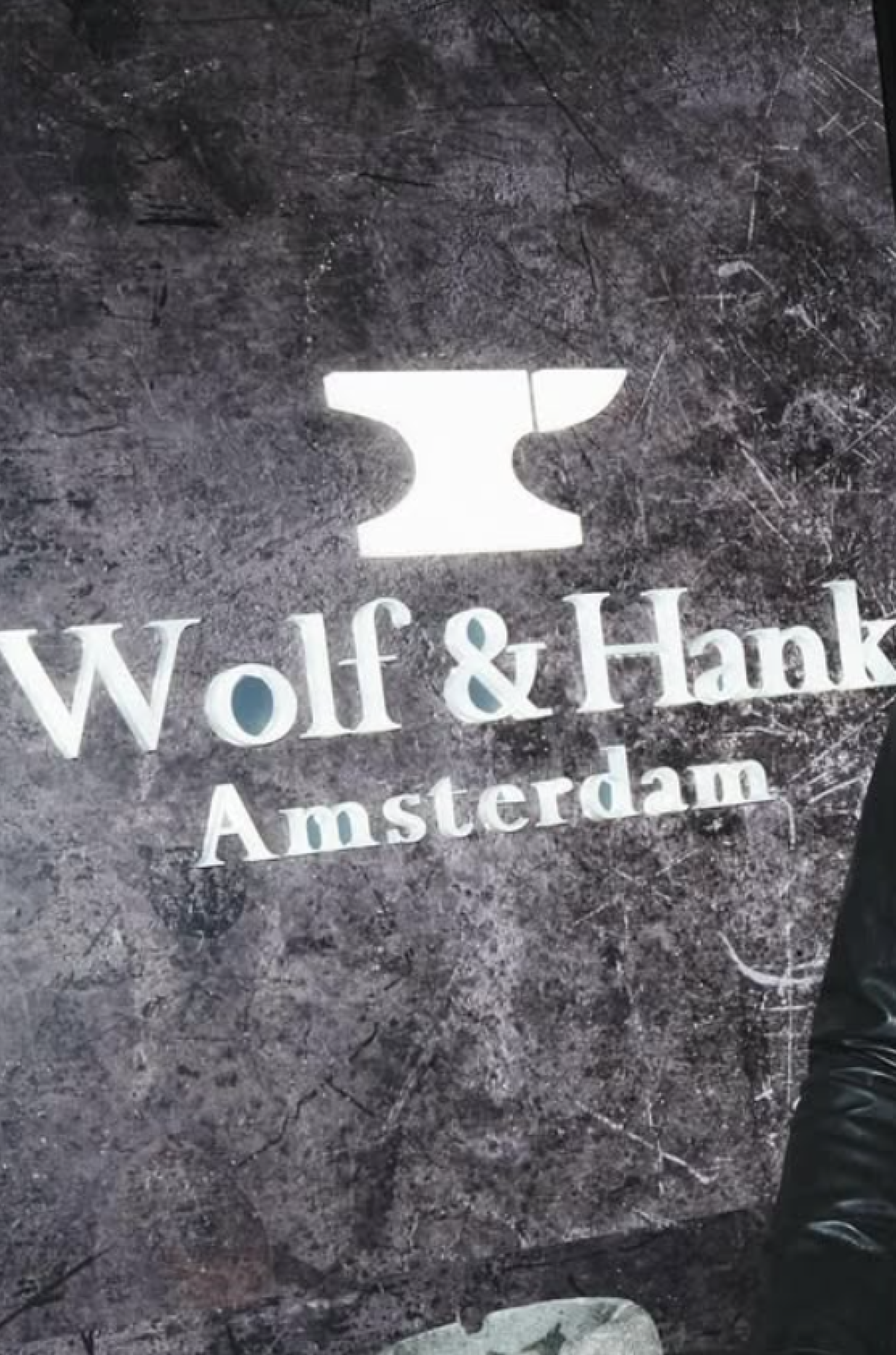 wolf & Hank-1